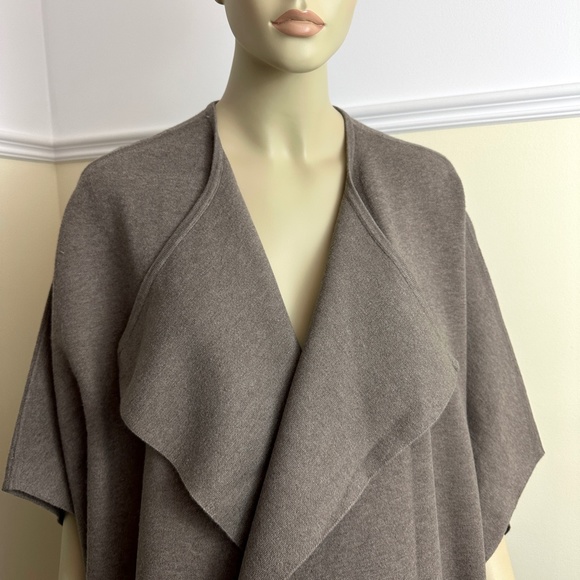 MASSIMO DUTTI taupe brown oversized cardigan - Picture 3 of 13